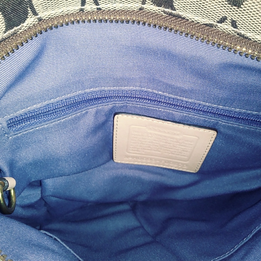 Coach Purse - Picture 4 of 5